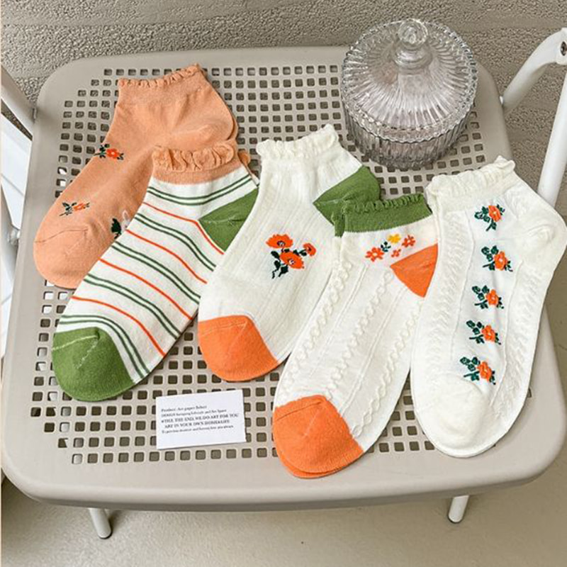 Jacquard White Dark có hoa văn bông nguyên chất cho bé gái Jacquard White Dark có hoa văn bông nguyên chất cho bé gái