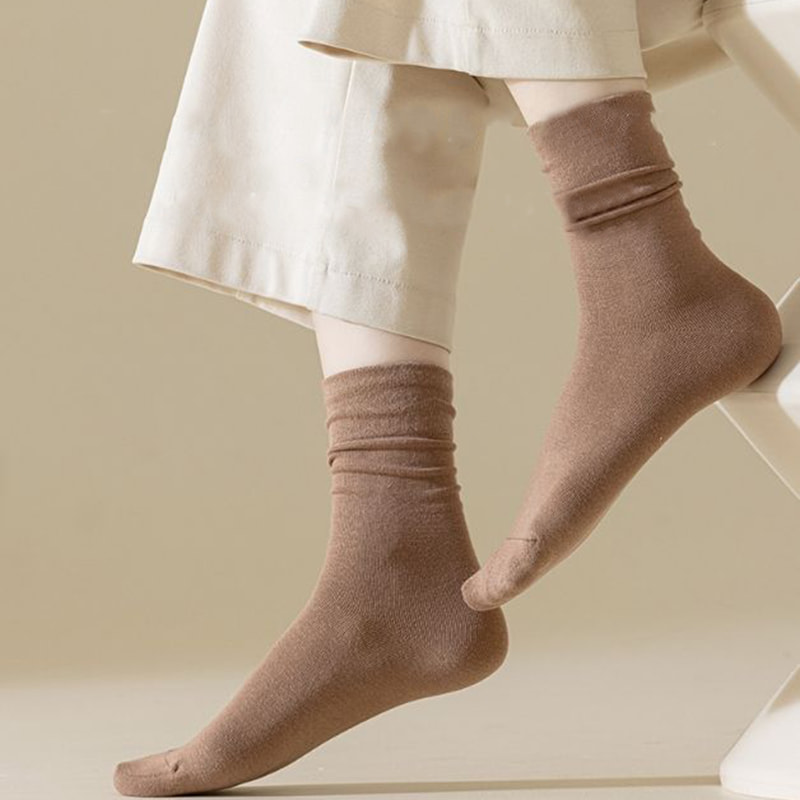 Màu rắn mùa thu/mùa đông theo phong cách retro vớ vớ trắng Màu rắn mùa thu/mùa đông theo phong cách retro vớ vớ trắng